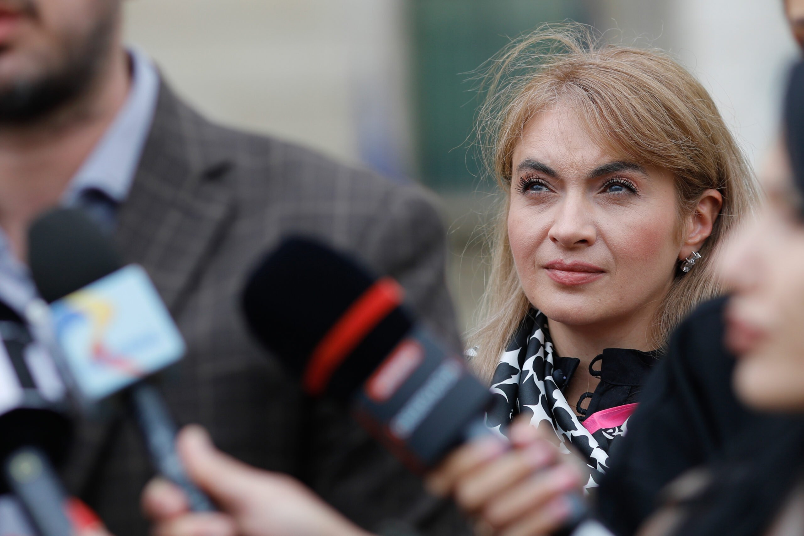 Curtea de Apel București respinge acțiunea avocatei AUR Silvia Uscov împotriva Comitetului Bolojan pentru legile Justiției