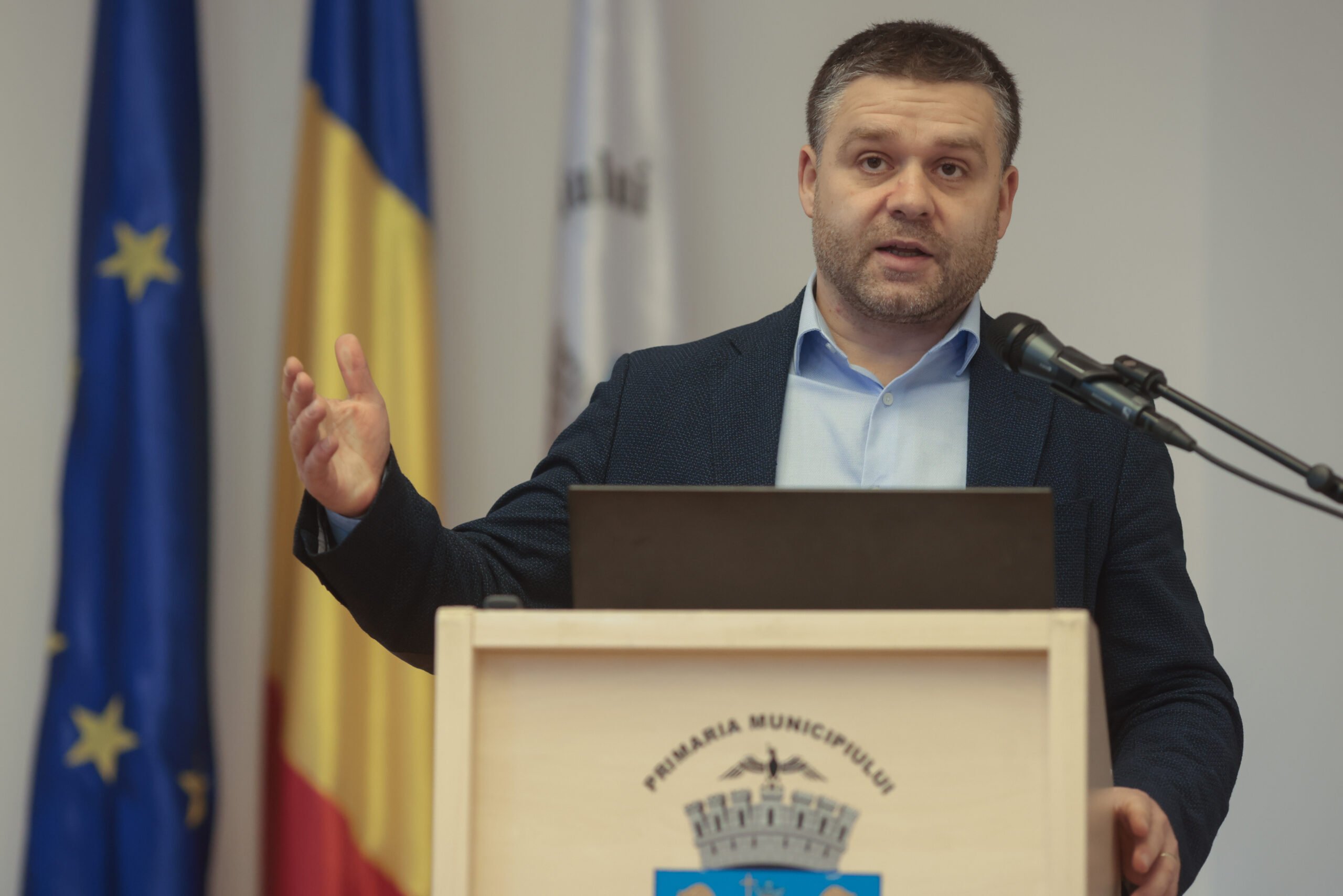 În mandatul său de cinci ani la conducerea Sectorului 6 din București, Ciprian Ciucu a lăsat în urmă o serie de proiecte care vorbesc despre ambiție și voință de a transforma zona, dar și despre controversa și provocările inerente gestionării administrației locale