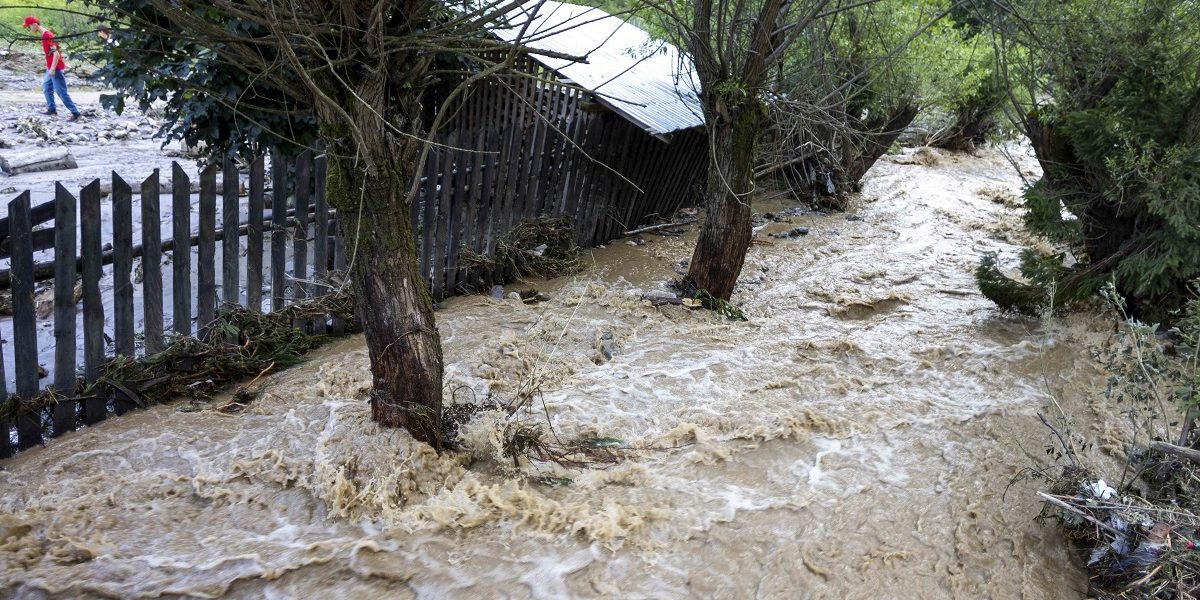 ILUSTRATIE_INUNDATII_01_INQUAM_Photos_Casian_Mitu.jpg - StiriAlese