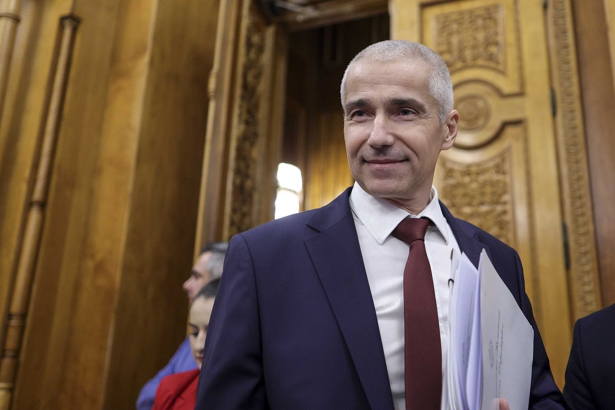 Ministrul Justiției, Radu Marinescu, repurtează ferme poziții în privința numirii noilor procurori-șefi, subliniind categoric că procesul va respecta exclusiv cadrul legal, eliminând orice posibilitate de influență politică