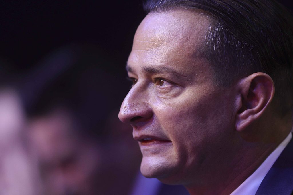 Primarul Sectorului 4, Daniel Băluță, și-a exprimat frustrările și nemulțumirile față de controversele în jurul scandalului termoficării din Craiova, lansând un atac virulent la adresa premierului Ilie Bolojan, vineri după-amiază