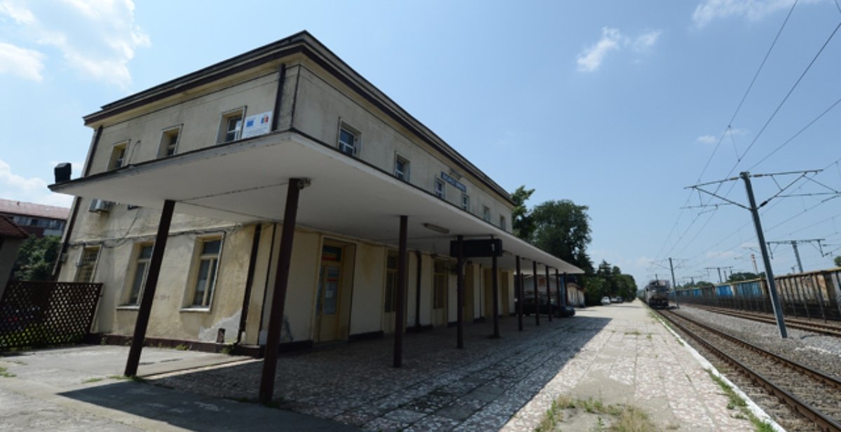 Un incident feroviar mai puțin obișnuit, dar cu potențial de a provoca perturbări majore în serviciile de transport, a avut loc în vara anului trecut, însă doar recent a fost făcut public un raport detaliat al investigației