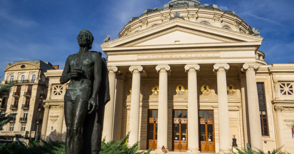 Eminescu, Poetul Național: O moștenire de 176 de ani Pe 15 ianuarie 2026, România va marca 176 de ani de la nașterea lui Mihai Eminescu, un moment de importanță națională, omagiat în fiecare an de Ziua Culturii Naționale