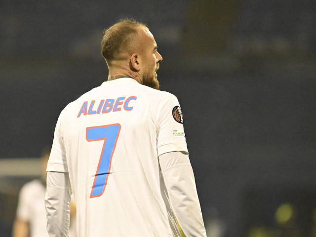 JnpjPTEmaGFzaD1kZGY3ZWU1NmJiNDBhZGViNzViMTAwZjczZGY5OTUwNQ.thumb_.jpg - StiriAlese