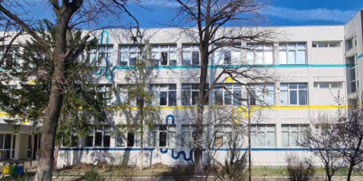 Liceul-Nikola-Tesla.jpg - StiriAlese