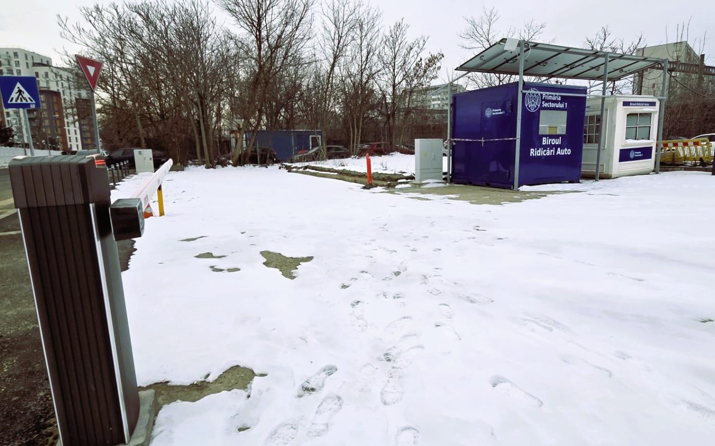 Din 26 ianuarie 2026, sediul Biroului de Ridicări Auto din Sectorul 1 al Capitalei se mută într-o nouă locație, pe Strada Parcului, în încercarea de a eficientiza serviciile și de a oferi o soluție mai accesibilă proprietarilor de autovehicule confiscate pentru staționarea neregulamentară