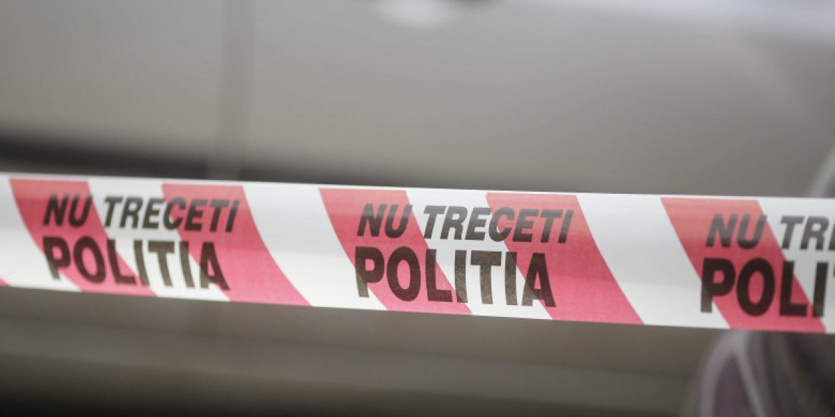 O femeie din București, medic radiolog, a fost găsită moartă în casa ei. Autoritățile au deschis o anchetă