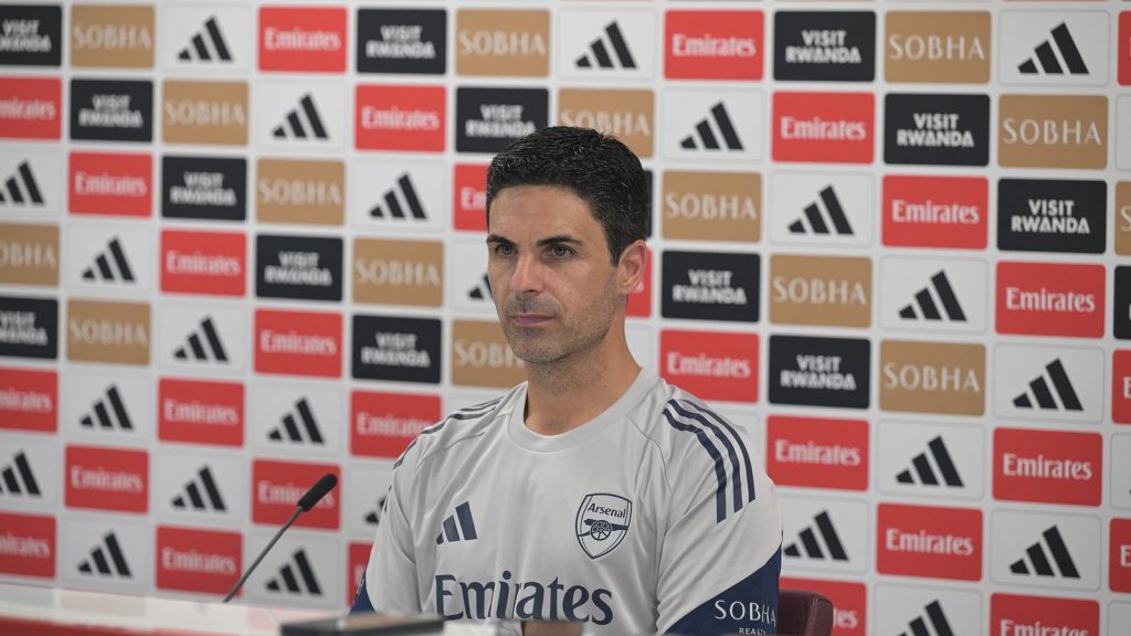 Arsenal se pregătește pentru semifinala Cupei Carabao cu Chelsea Mikel Arteta, antrenorul echipei Arsenal, a oferit detalii despre starea echipei sale înaintea primei manșe a semifinalei Cupei Carabao, programată împotriva rivalilor de la Chelsea