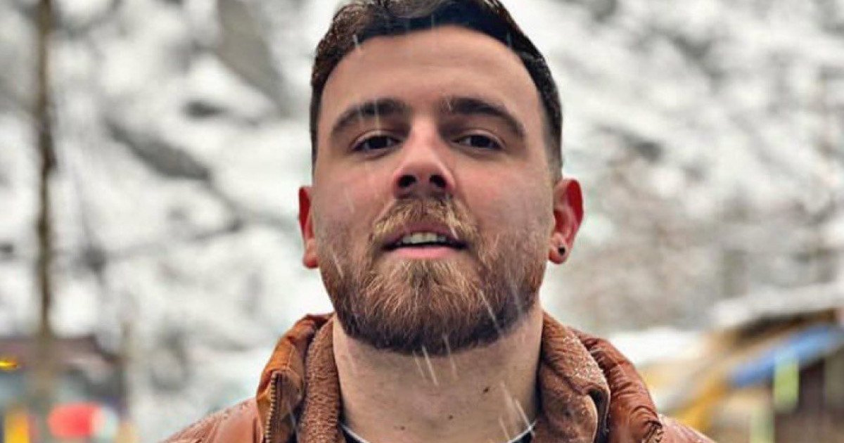 Dominic Fritz sprijină protestele din Iran: „Poporul iranian va învinge” Președintele USR și primarul Timișoarei, Dominic Fritz, a postat miercuri un mesaj emoționant de susținere pentru protestatarii iranieni, după ce regimul de la Teheran a anunțat executarea tânărului Erfan Soltani