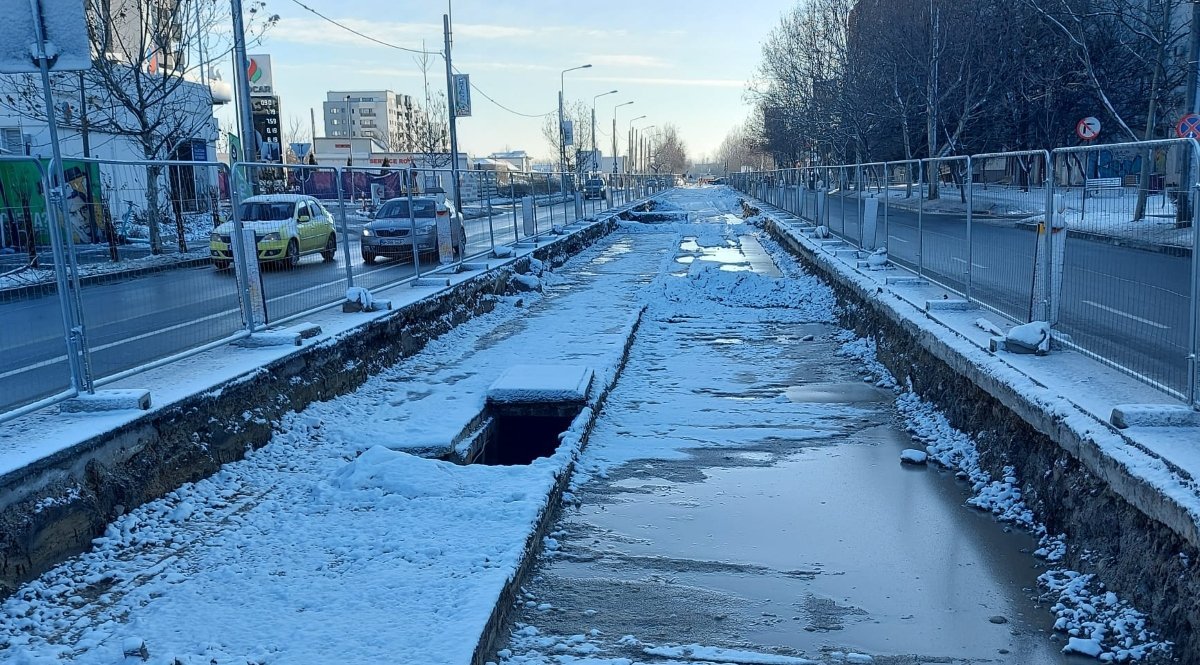 Descoperire inedită pe șantierul liniei de tramvai din zona Bulevardului Basarabia Lucrările de modernizare a rețelei de tramvai din București, un proiect de amploare menit să îmbunătățească mobilitatea urbană, au dat recent peste o surpriză neașteptată