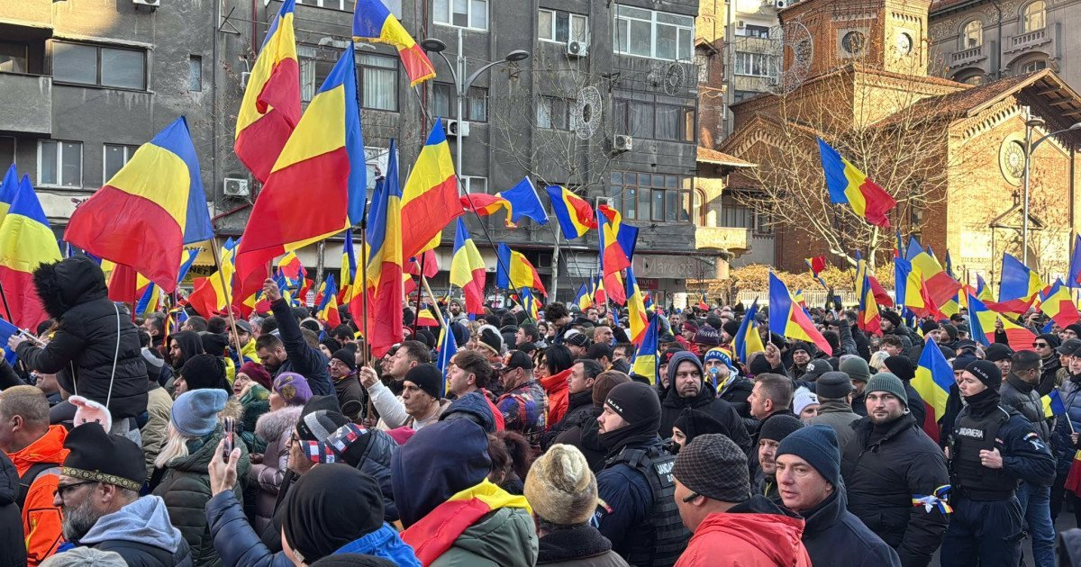 Bucureștiul se mobilizează: Proteste joi seară la Universitate!