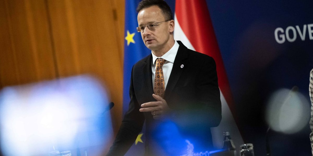 Peter-Szijjarto.jpg - StiriAlese