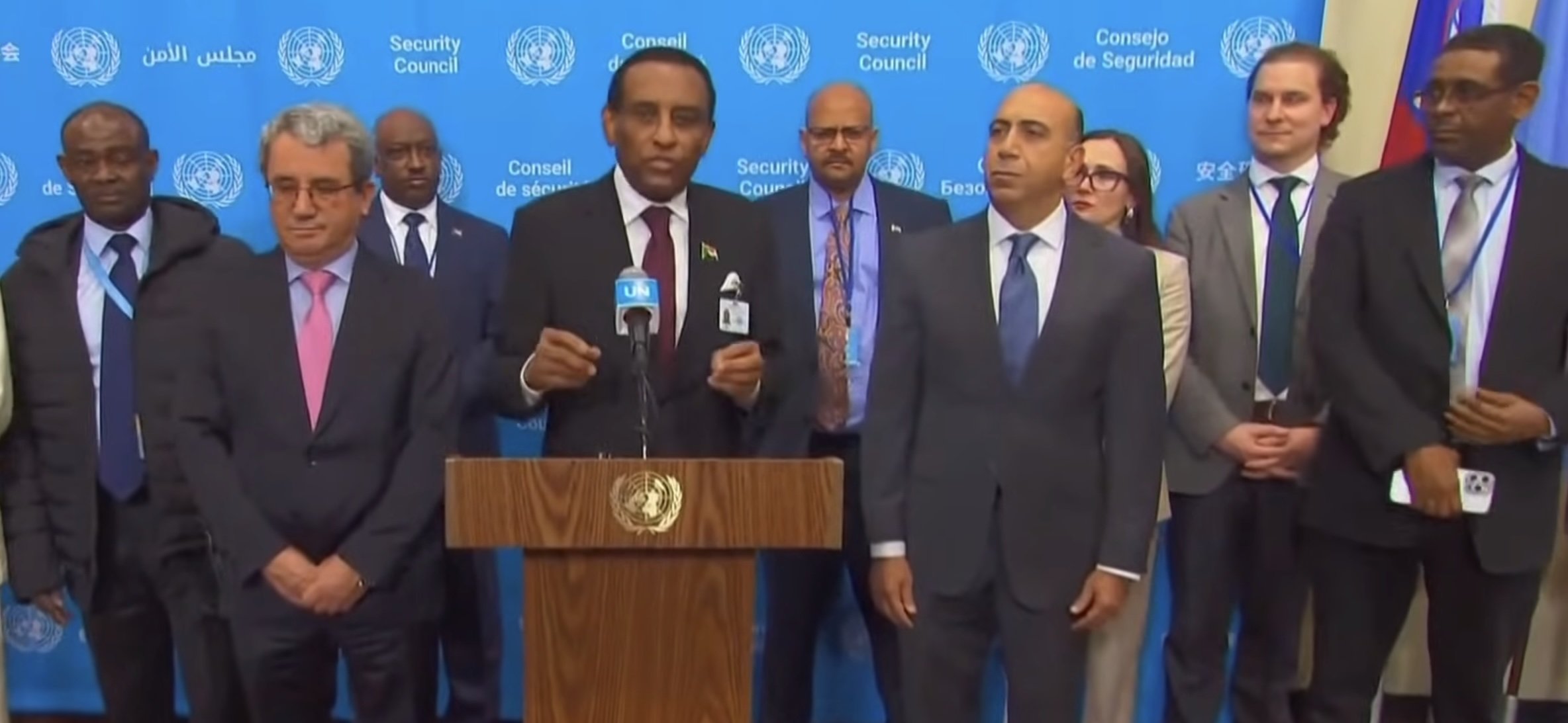 Guvernul militar al Sudanului revine la Khartoum după aproape trei ani de exil în Port Sudan După aproape trei ani de guvernare în exil, într-un mediu de război și instabilitate, guvernul militar al Sudanului a revenit oficial la Khartoum, sperând să pună capăt crizei durabile care a afectat țara din anul 2021