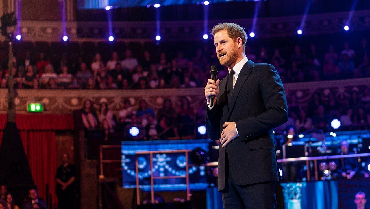 Prințul Harry se află, luni, în fața instanței din Londra pentru începerea procesului în care îl acuză pe grupul de presă Associated Newspapers, editorul tabloidului Daily Mail, de încălcări grave ale vieții private