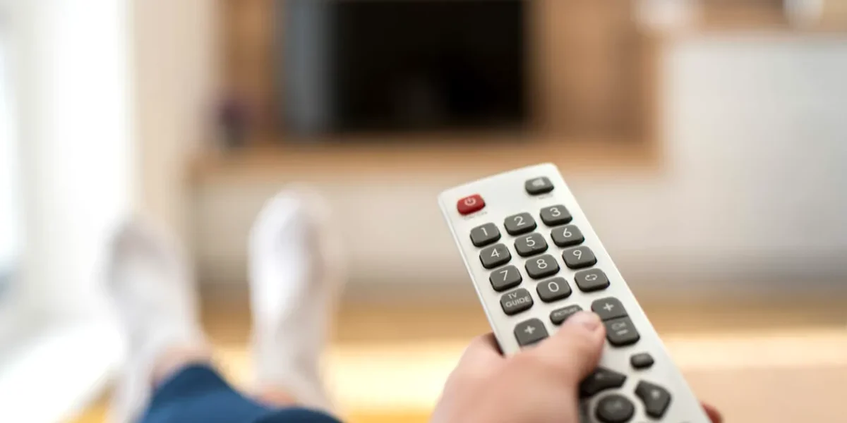 Program TV 1 ianuarie 2026. Ce vezi pe Antena 1 și Pro TV în prima zi din an