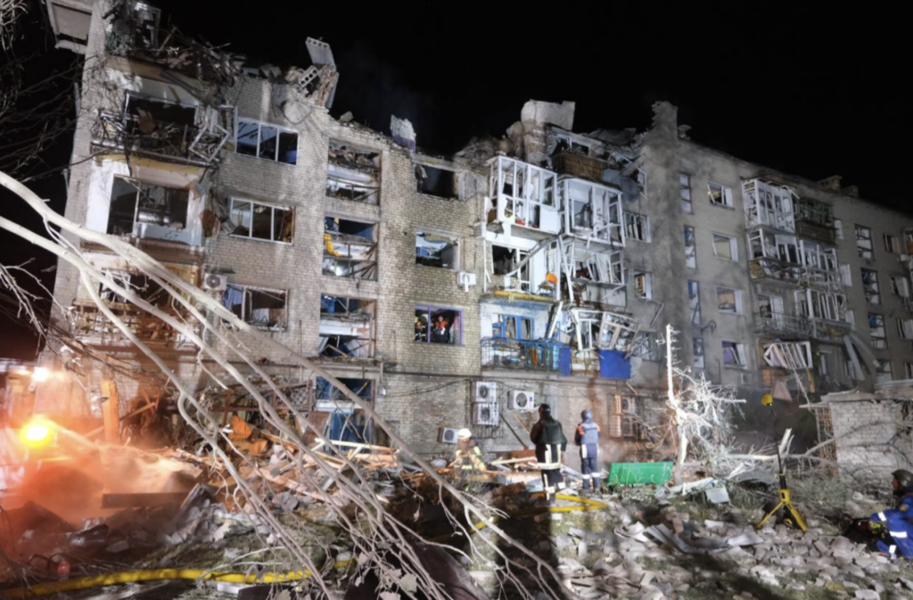 Ucraina ordonă evacuarea a 3.000 de copii din Zaporojie și Dnipropetrovsk; armata rusă avansează semnificativ în 2025