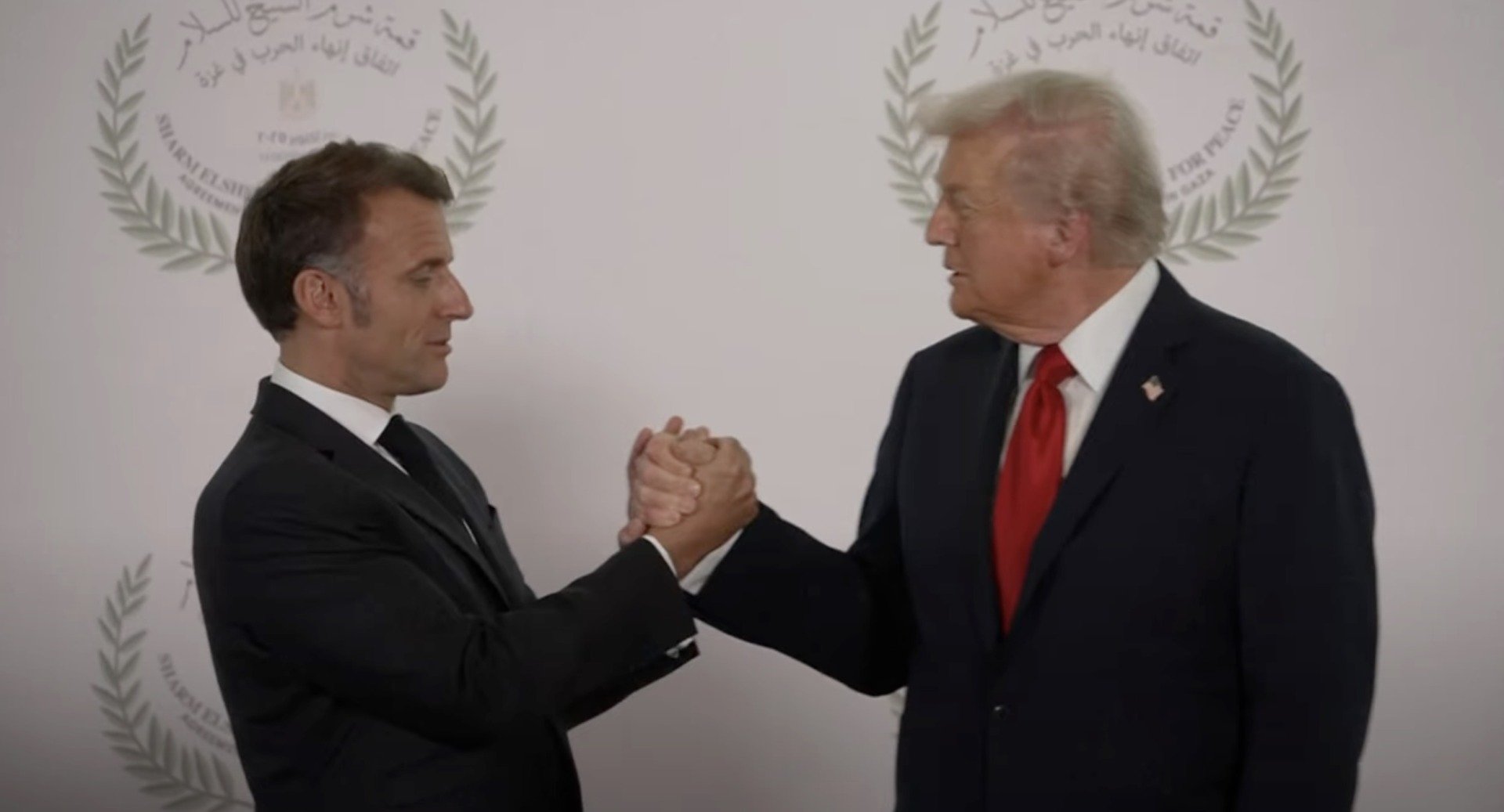 Emmanuel Macron, la masa negocierilor internaționale pentru pacea în Gaza Președintele francez Emmanuel Macron a fost invitat recent să se alăture unui consiliu de pace lansat în contextul conflictului extrem de tensionat din Gaza, o inițiativă franco-americană cu ambiția de a detensiona una dintre cele mai grave crize din ultima perioadă