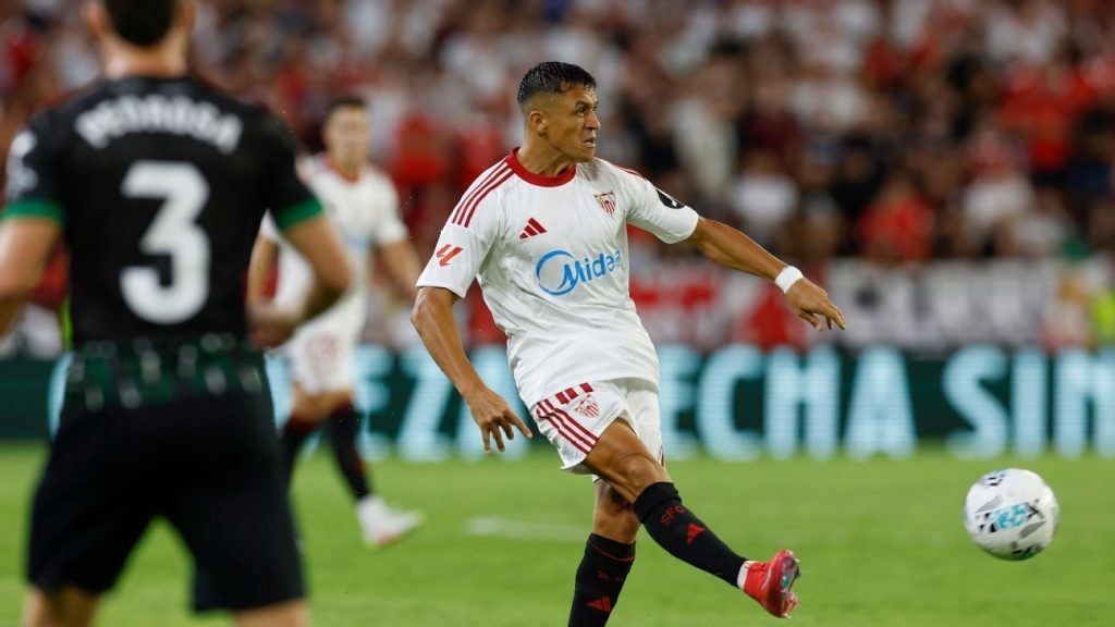Cuándo juegan Sevilla vs. Levante por la fecha 19 de LaLiga: equipo, fecha, hora y TV en vivo