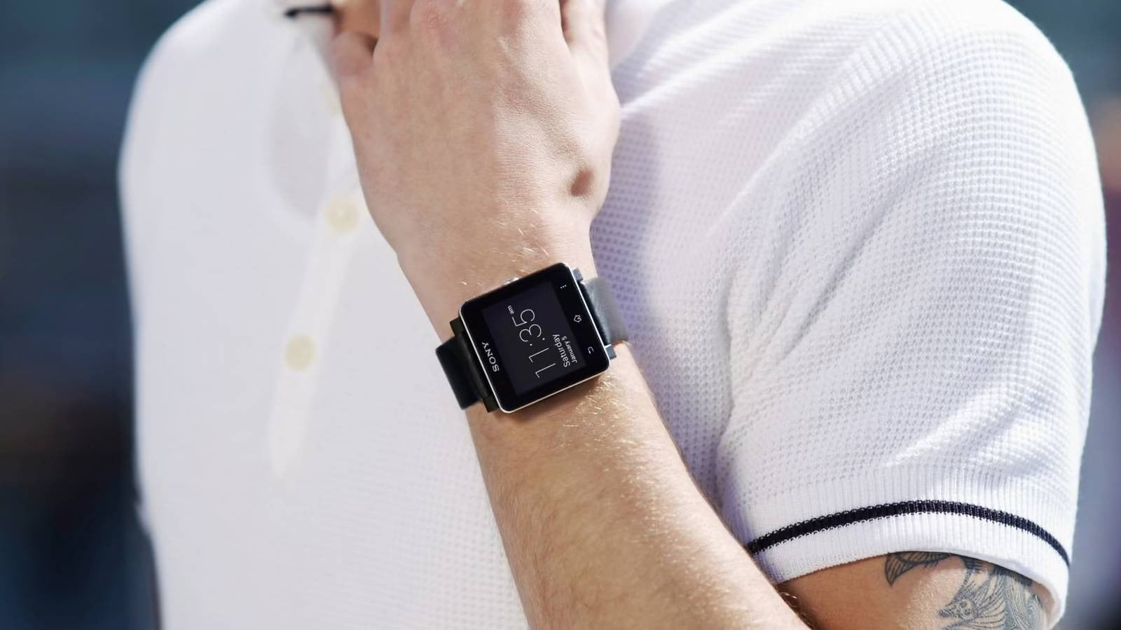 În primii ani ai decadei 2010, lumea tehnologică se afla în plină revoluție, iar una dintre cele mai interesante tendințe era felul în care dispozitivele mobile și-au început să devină tot mai integrate în viața cotidiană