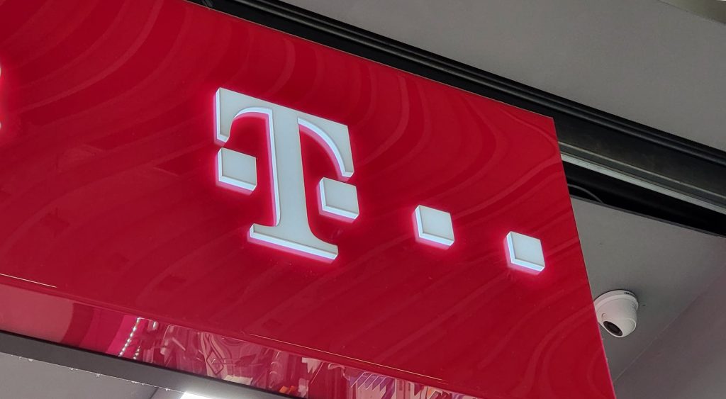 Vodafone a anunțat oficial preluarea Telekom România Mobile Communications, o mutare care a stârnit rapid o serie de întrebări și îngrijorări din partea abonaților