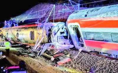 Cel puţin 39 de morţi într-o tragedie feroviară în sudul Spaniei. Ministrul Transporturilor: „Este un accident extrem de ciudat”