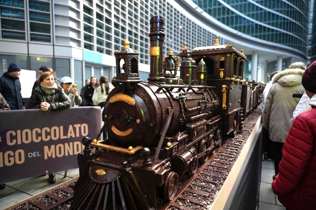 Winter Games Express, cel mai lung tren de ciocolată din lume, a fost prezentat în Milano înainte de Jocurile Olimpice Milano-Cortina 2026
