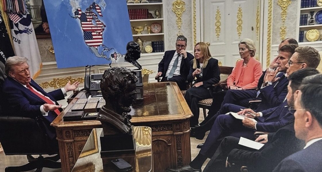 Trump-fotografie-harta-Groenlanda-Canada-Venezuela.jpg - StiriAlese