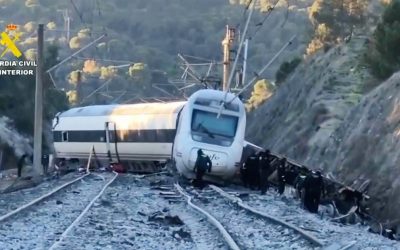 MAE: Un român aflat în unul dintre trenurile implicate în accidentul feroviar din Spania a fost rănit uşor