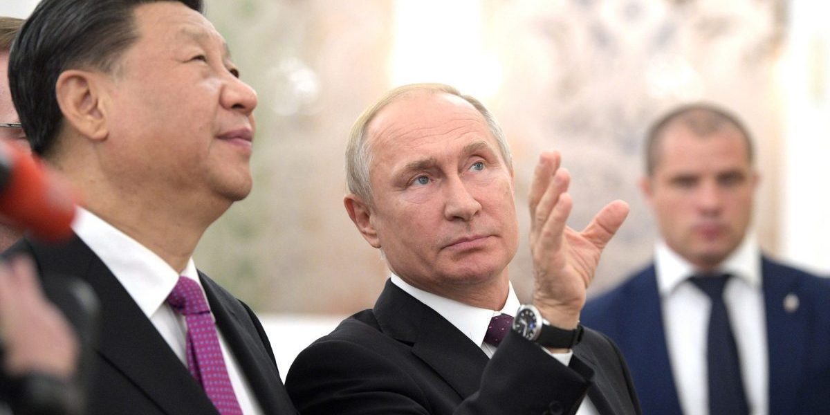 Vladimir_Putin_and_Xi_Jinping_2019-06-05_31-e1642503550894.jpg - StiriAlese