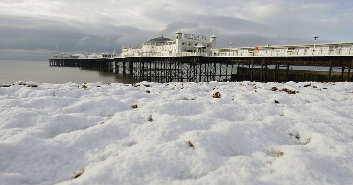 UK weather maps turn purple with snow as far south as Brighton amid -2C cold snap | Weather | News