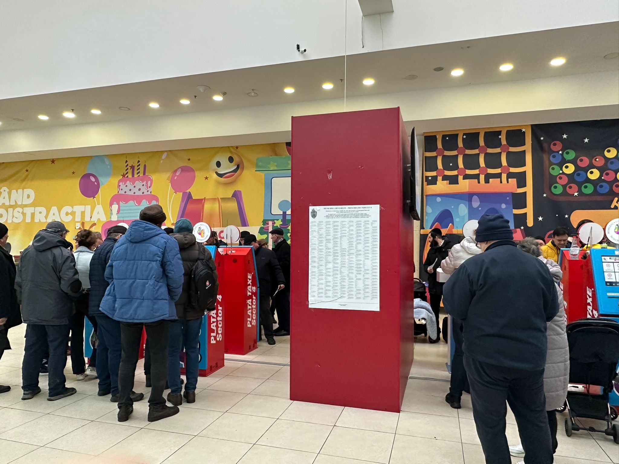 Cozi interminabile și nemulțumiri: noile impozite lovesc românii!