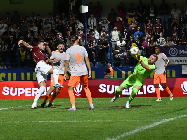 YjI0MGU0YThjZmJmZmZjYzIyMzIzM2U3YmVmOTk4.thumb_.jpg - StiriAlese