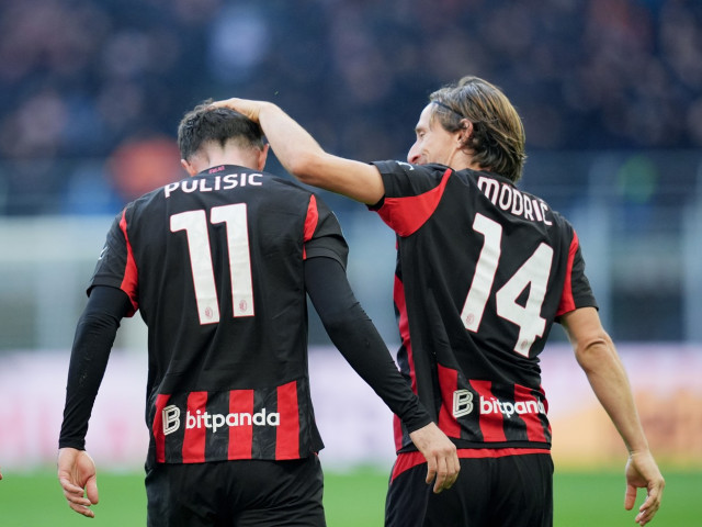 ZGNmYzgxNjk4NmFkMDBhZTk2ZjQ2YzgxYjgxMWJmMg.thumb_.jpg - StiriAlese