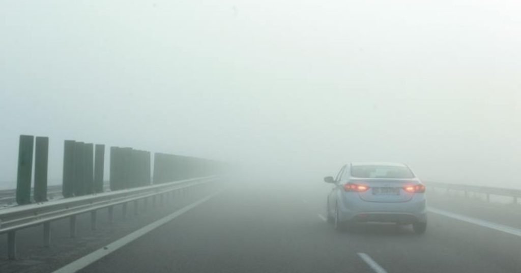 Cod galben de vânt puternic și polei în mai multe regiuni ale țării Administrația Națională de Meteorologie (ANM) a emis, luni dimineața, mai multe avertizări nowcasting de cod galben, vizând fenomenel meteorologice severe care afectează Transilvania și alte părți ale țării