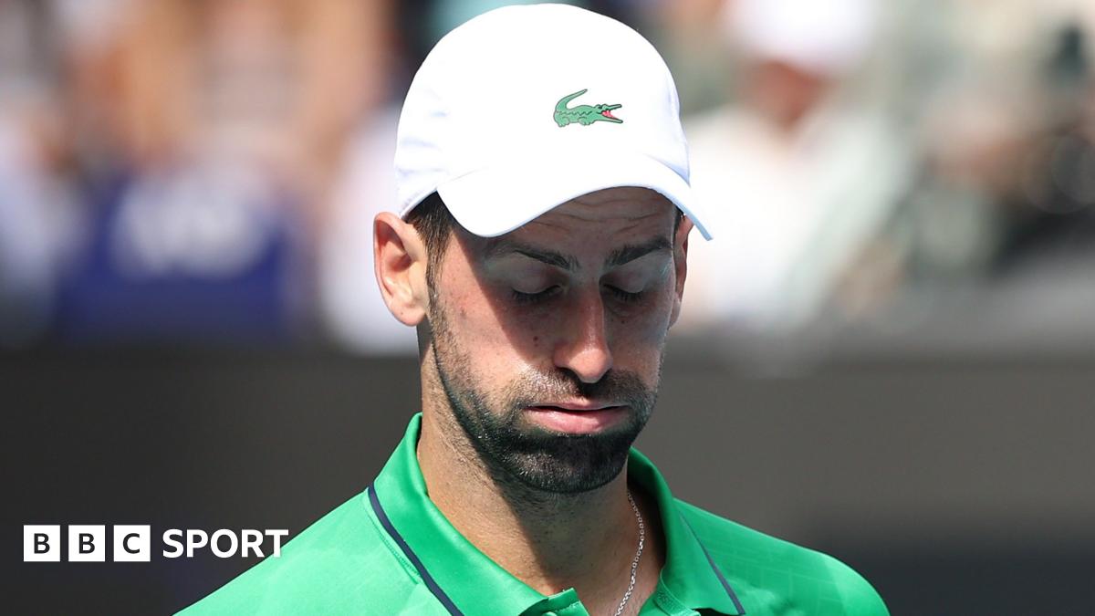 Djokovic Suferă în Fața lui Musetti la Australian Open Novak Djokovic a fost eliminat surprinzător de Jannik Sinner în sferturile de finală ale Australian Open, într-un meci marcat de oscilații de formă și de o accidentare nefericită a adversarului său, Lorenzo Musetti