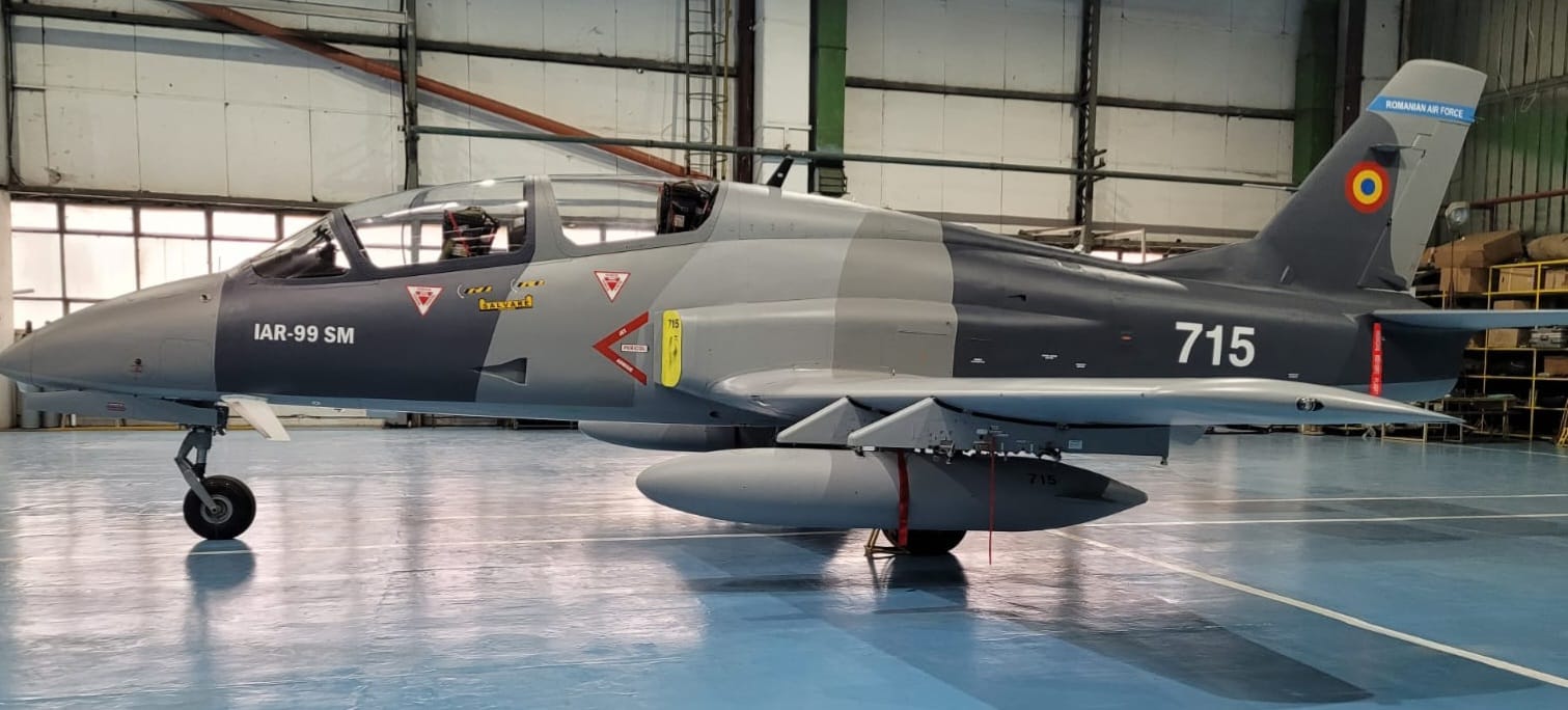 Avioane Craiova aproape de pierderi de 8 milioane €, livrare IAR 99 în februarie, ministrul Apărării acuză contracte păguboase