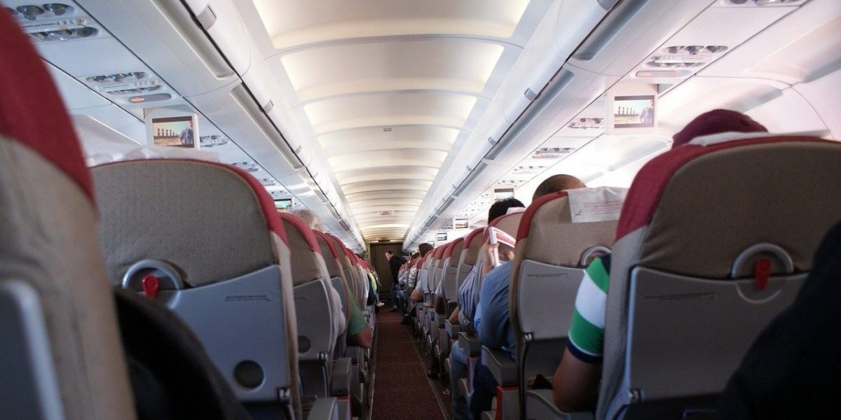 avion-e1613742341651.jpg - StiriAlese