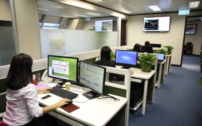 business-man-g661a069a3_1280.jpg - StiriAlese