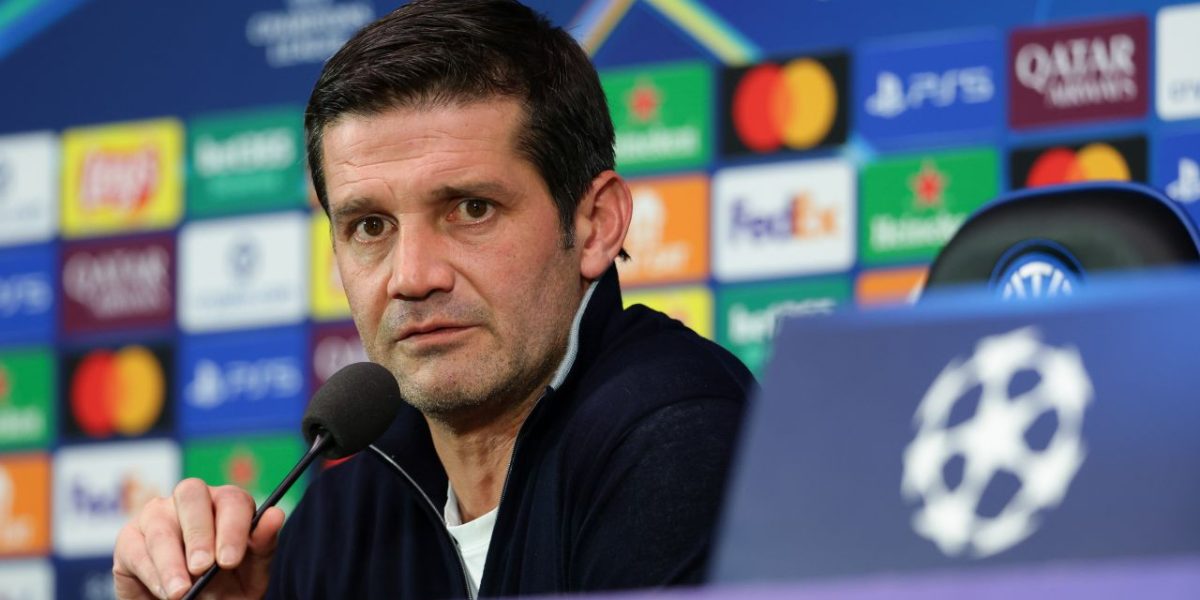 chivu-2.jpg - StiriAlese