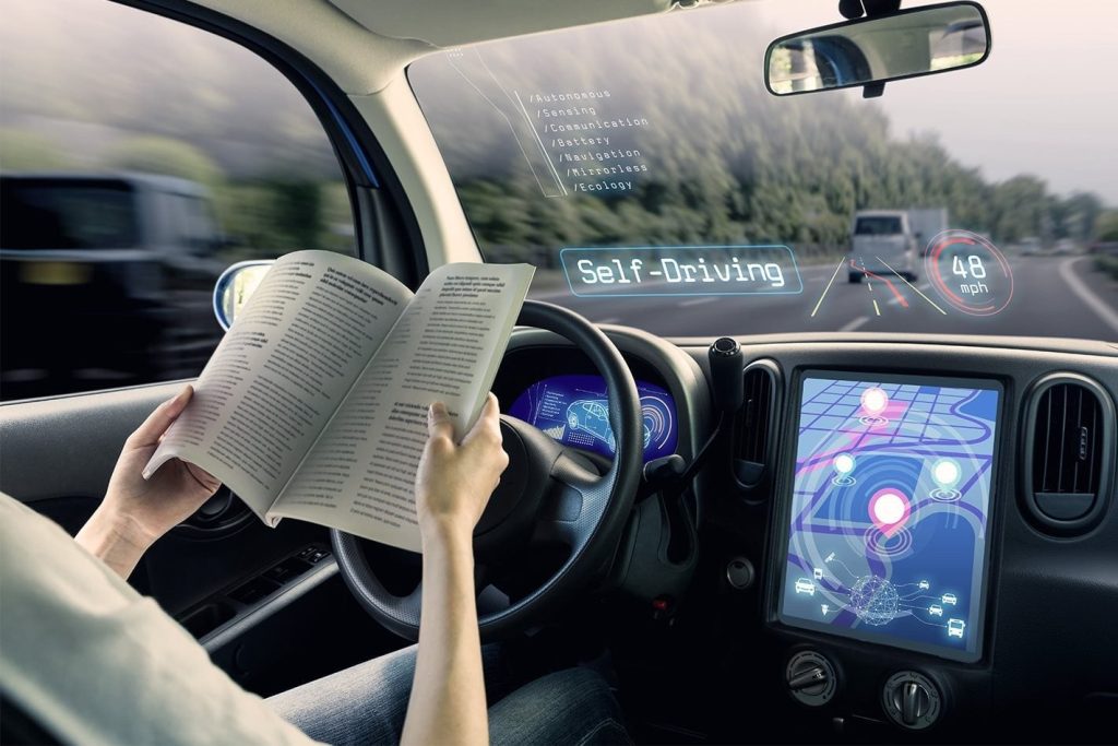XPeng face valuri cu demonstrația unui sistem de conducere autonomă ce interpretează gesturile polițiștilor în trafic O zână a progresului tehnologic în domeniul autovehiculelor autonome a ieșit pe rând