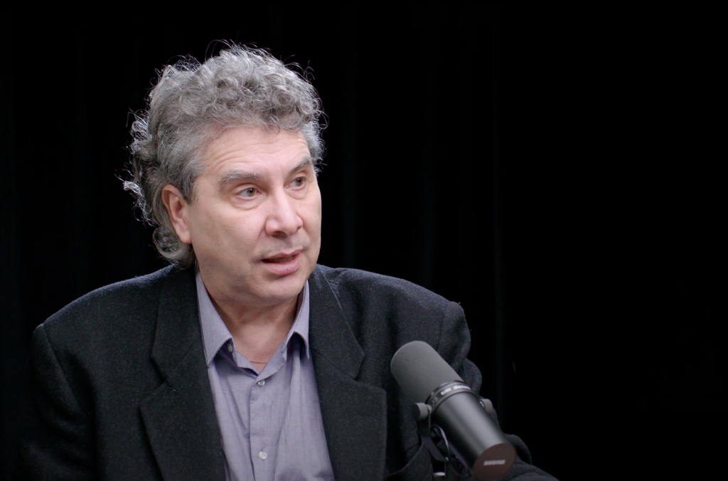 România pare să-și mutate stilul diplomatic, manifestând o ușoară distanțare de aliații săi tradiționali din Europa, o mutare care ar putea avea implicații serioase în contextul actual tensionat geopolitic