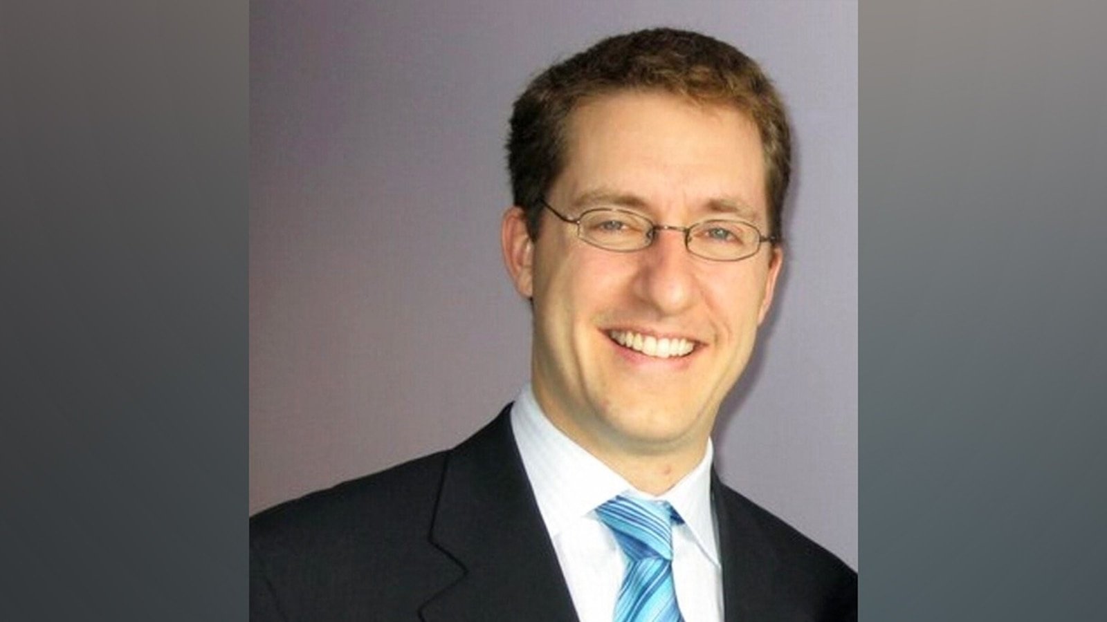 Misterul crimei profesorului Markel: o poveste de neimaginat Dan Markel, profesor de drept la Universitatea de Stat din Florida, a fost ucis la 18 iulie 2014, într-un incident violent care a șocat întreaga comunitate academică și nu numai