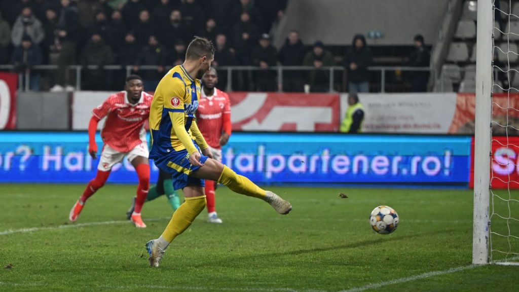 Gicu Grozav: „A fost un meci special pentru mine” Într-o seară de intensitate tisită pe stadionul din București, partida dintre Dinamo și Petrolul Ploiești s-a încheiat cu un rezultat de 1-1, lăsând ambele echipe cu un motiv de reflecție