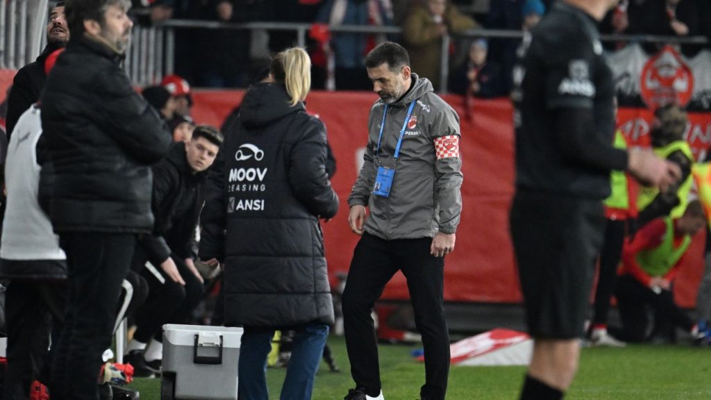 Zeljko Kopic îl exclude pe OUT din lotul echipei Dinamo