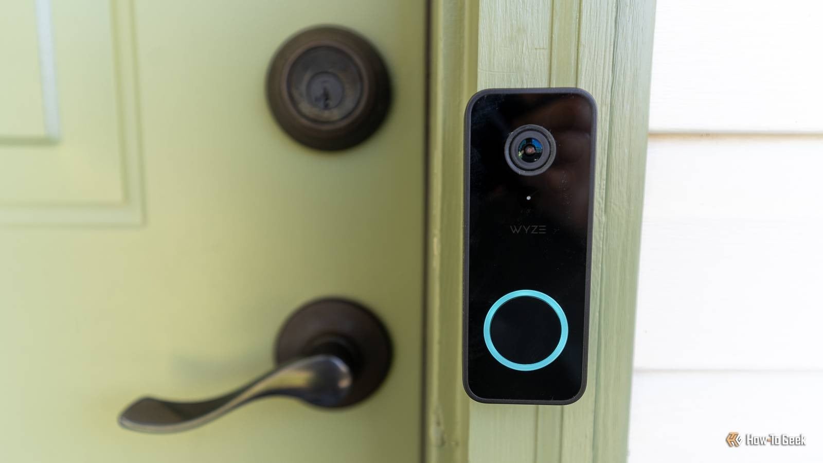 Casele inteligente sunt din ce în ce mai populare în România, transformând modul în care trăim și gestionăm locuințele