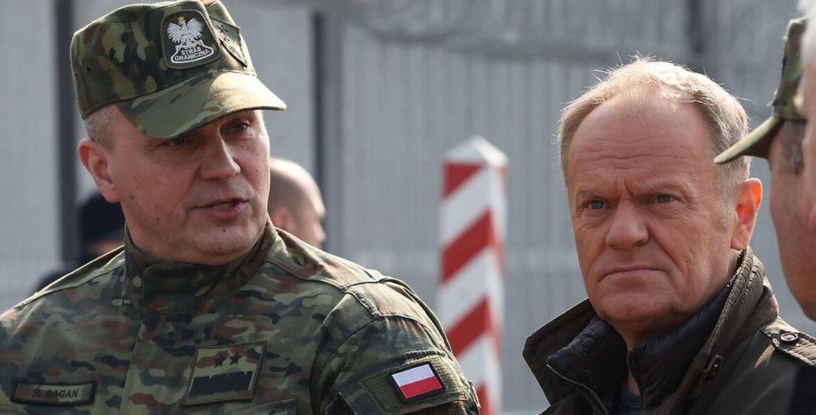 donald-tusk-polonia-armata-e1759895893620.jpg - StiriAlese