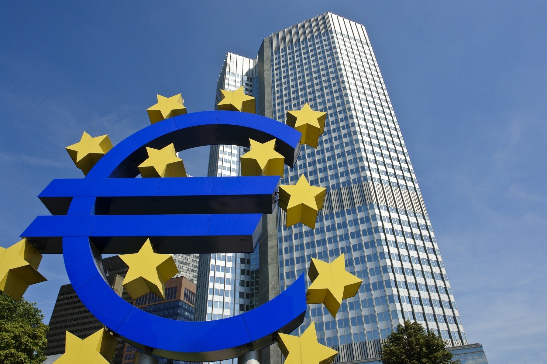 Economia europeană riscă o redefinire profundă pentru a face față provocărilor generate de noile dinamici ale geopoliticii mondiale Europa trebuie să-și rethinkeze fundamentalele economice pentru a fi pregătită în fața ”zorilor unei noi ordini internaționale”, avertizează Christine Lagarde, președinta Băncii Centrale Europene (BCE)