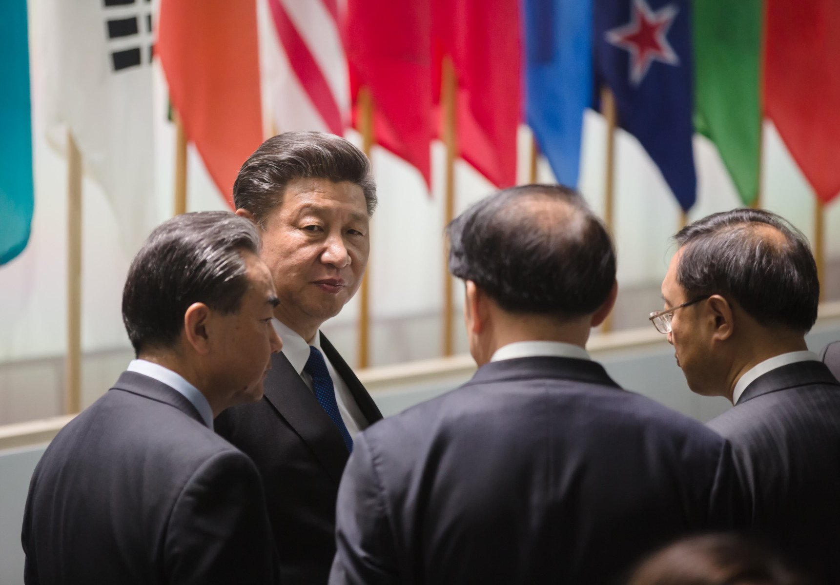 Capturarea lui Nicolás Maduro, dacă s-ar produce, ar putea avea consecințe geopolitice și economice de amploare, schimbând echilibrul de putere din America Latină și influențând legăturile globale cu China