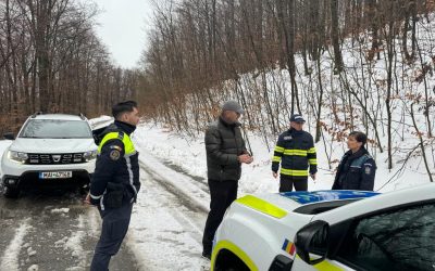 drum-blocat-zapada-masini-de-politie-politisti.jpg - StiriAlese