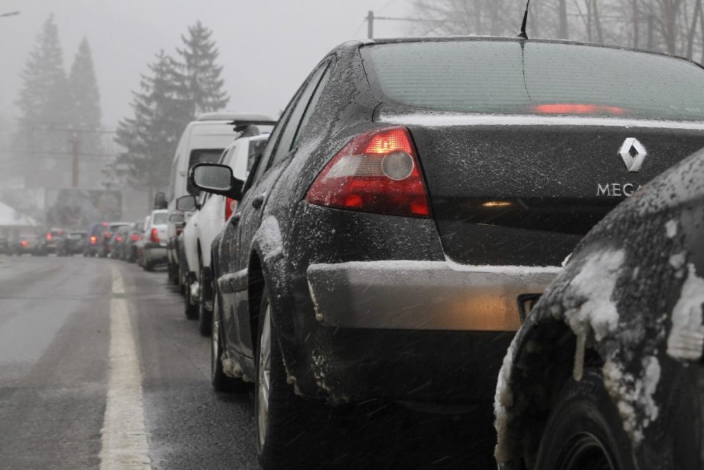 Cozi de până la 7 km pe DN1 pe sensul spre Brașov